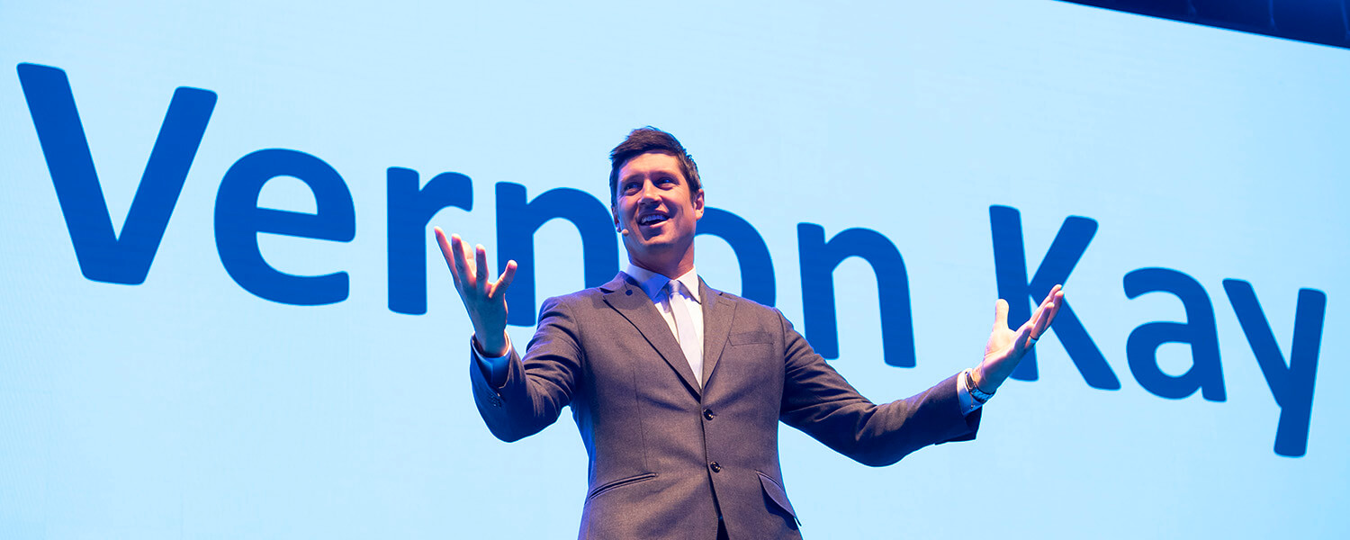 vernon kay conference speak photo